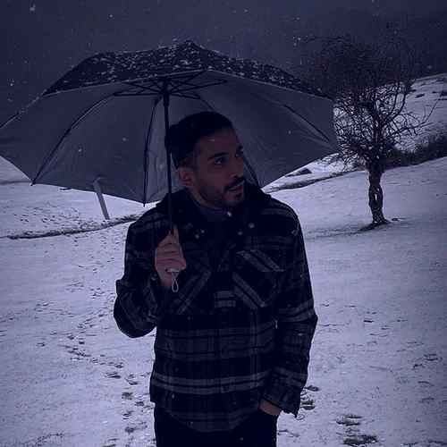یک نفر میرسد از راه — کسری زاهدی